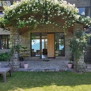 **** Resort Woodsmoke Retreat India